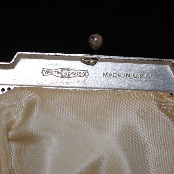 Collectible Vintage Whiting & Davis Silver-tone Mesh Wristlet Purse Art Deco 60s - Picture 8 of 11